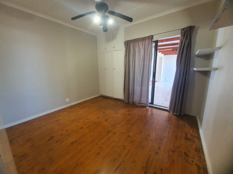 3 Bedroom Property for Sale in Sunnyridge Eastern Cape